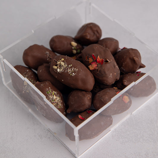 تمر مجدول مغمس بالشوكولاتة - عيد الأضحى