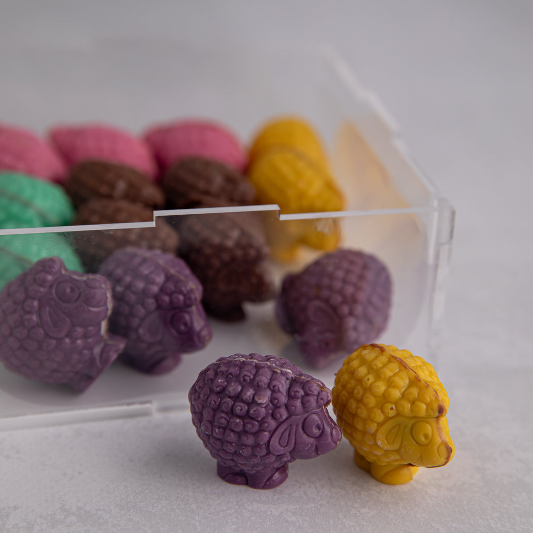 صندوق شوكولاتة حرفي من تصميم الأغنام