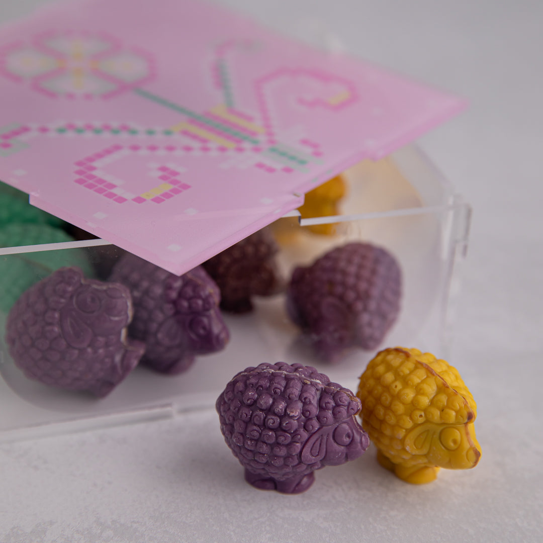 صندوق شوكولاتة حرفي من تصميم الأغنام