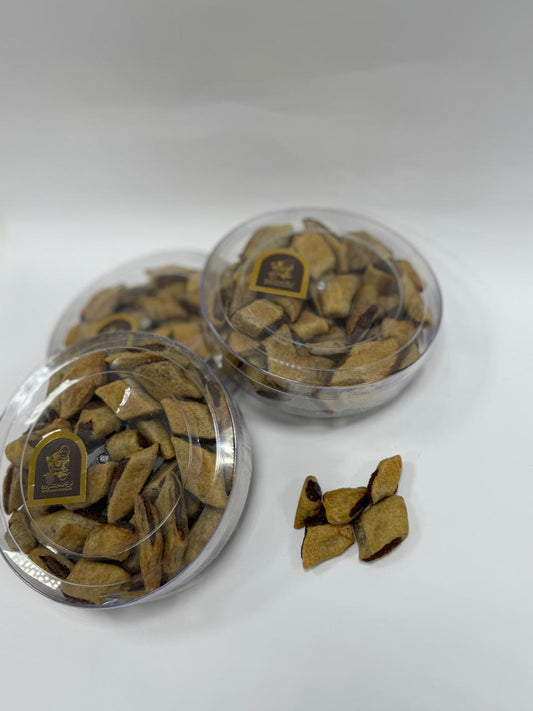 Date Cookies with Cardamom